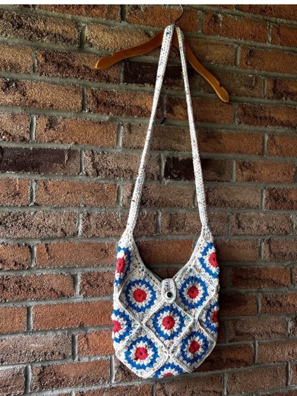 Crochet Shoulder Bag in Cream, Blue & Red